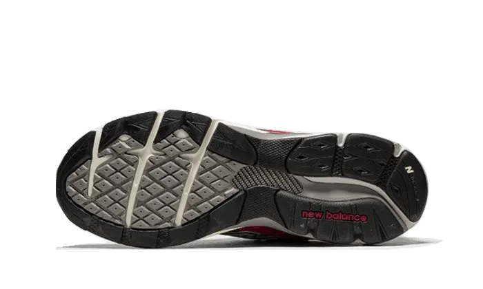 990 V3 Écarlate