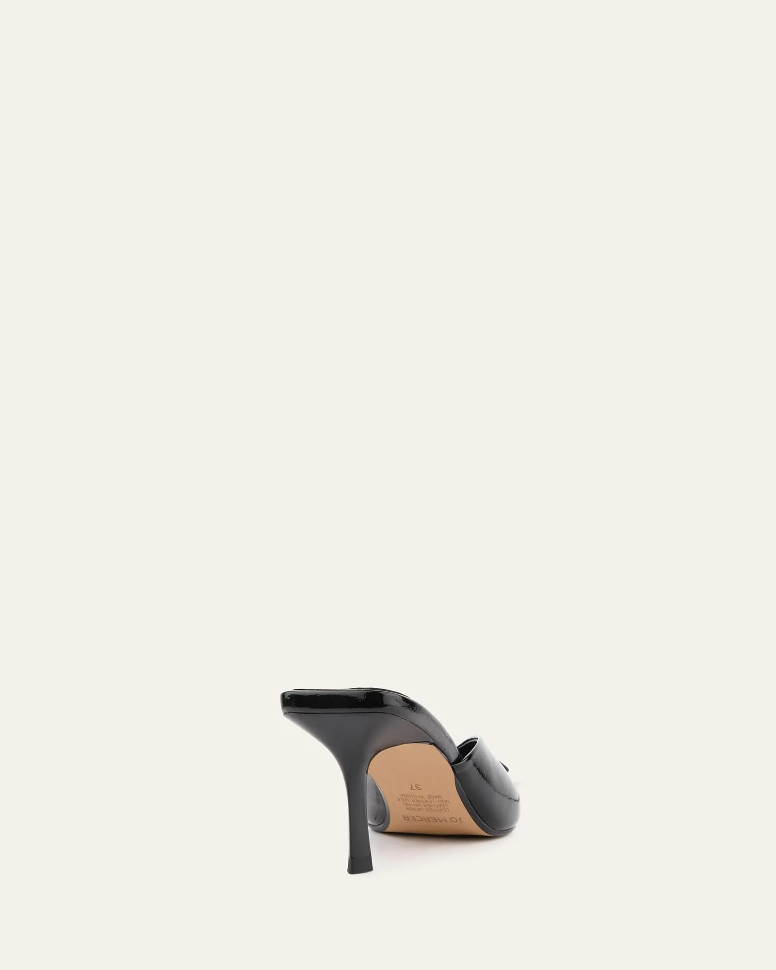 BETSY TALONS MOYENS NOIR VERNIS FROISSÉ