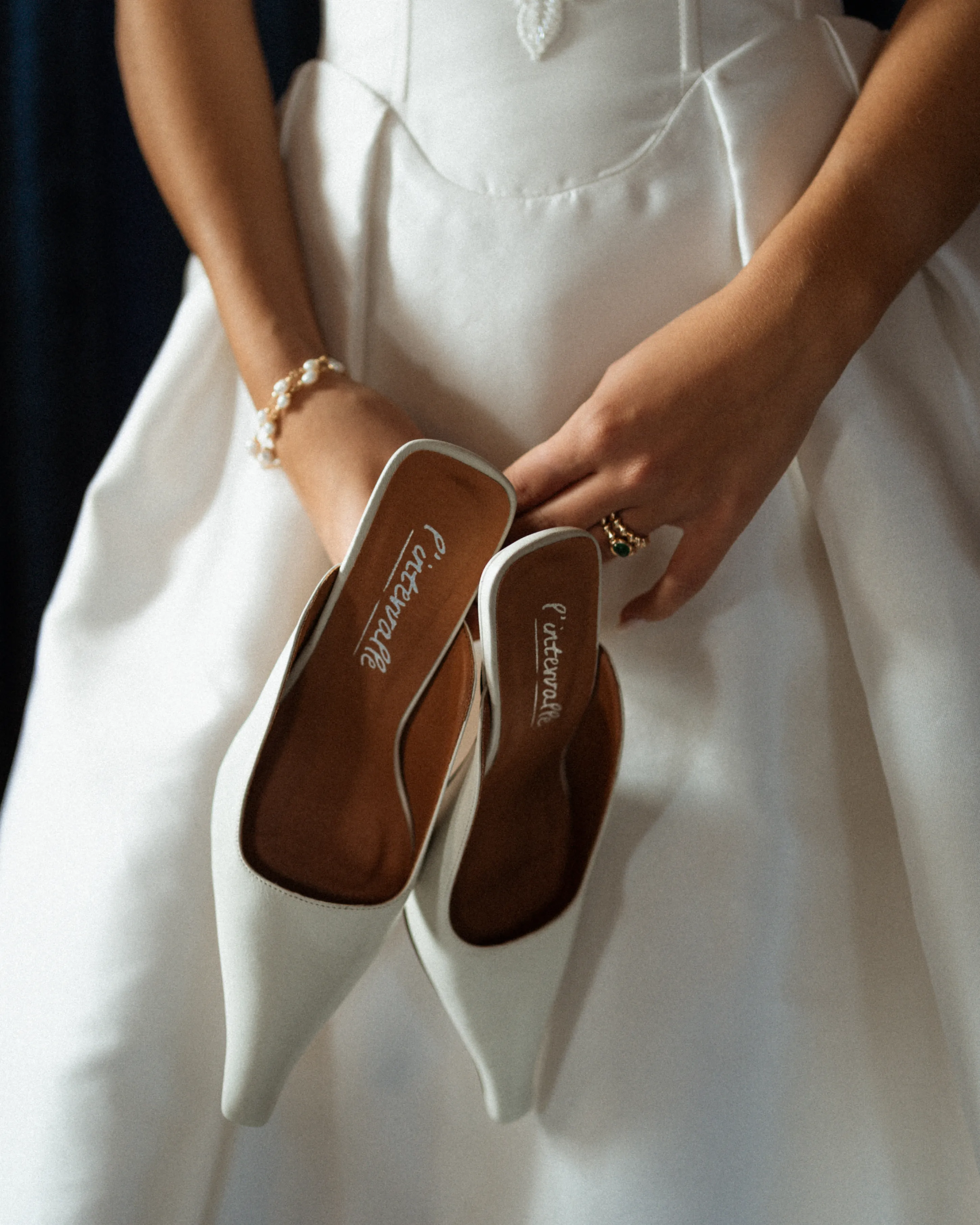 Carthan Cuir Blanc Cassé