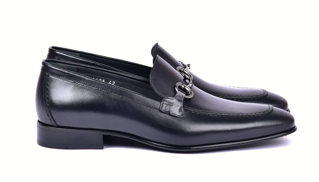 Corrente 4428 Mocassins en cuir à enfiler - Noir