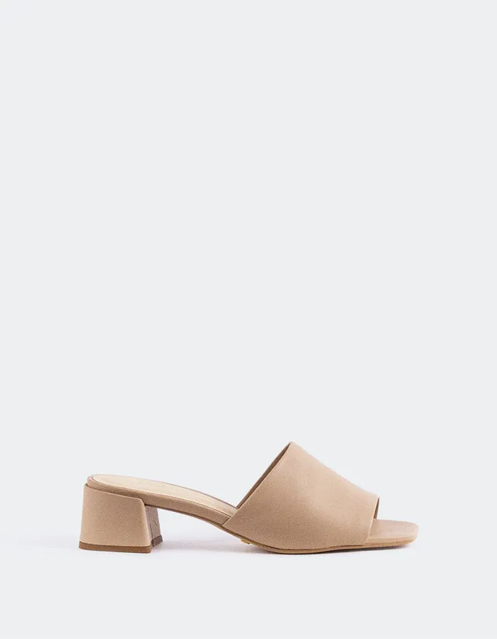 Fortunata Nude en Cuir
