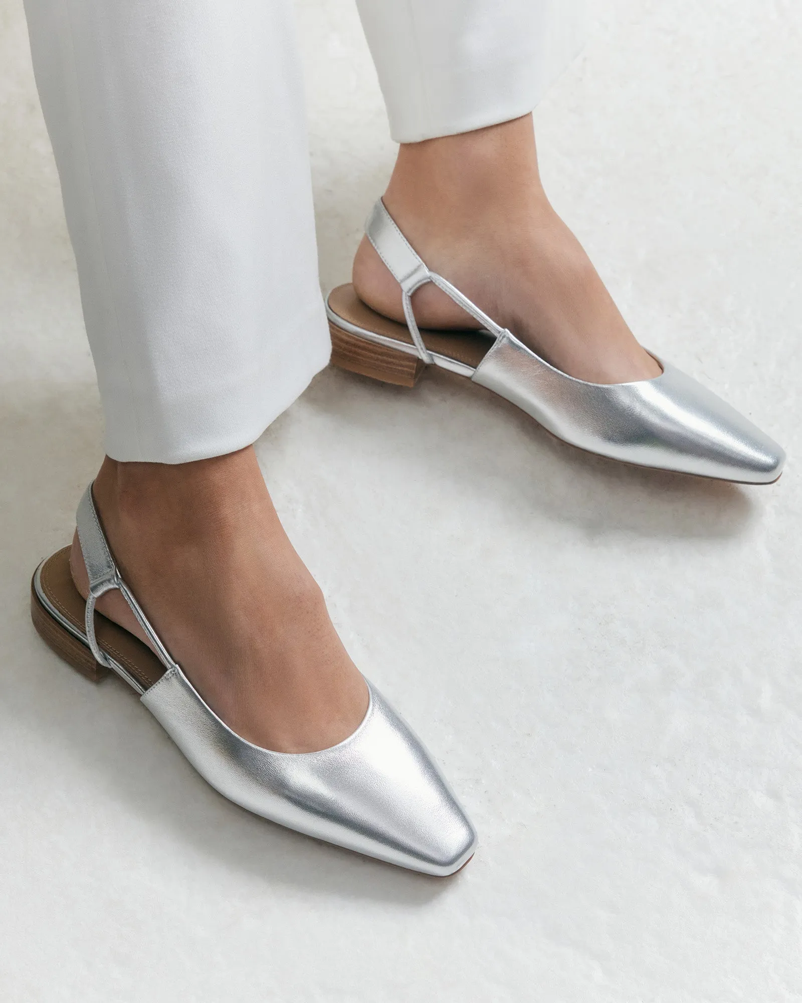 LARISSA ROBE BALLERINES CUIR ARGENTÉ