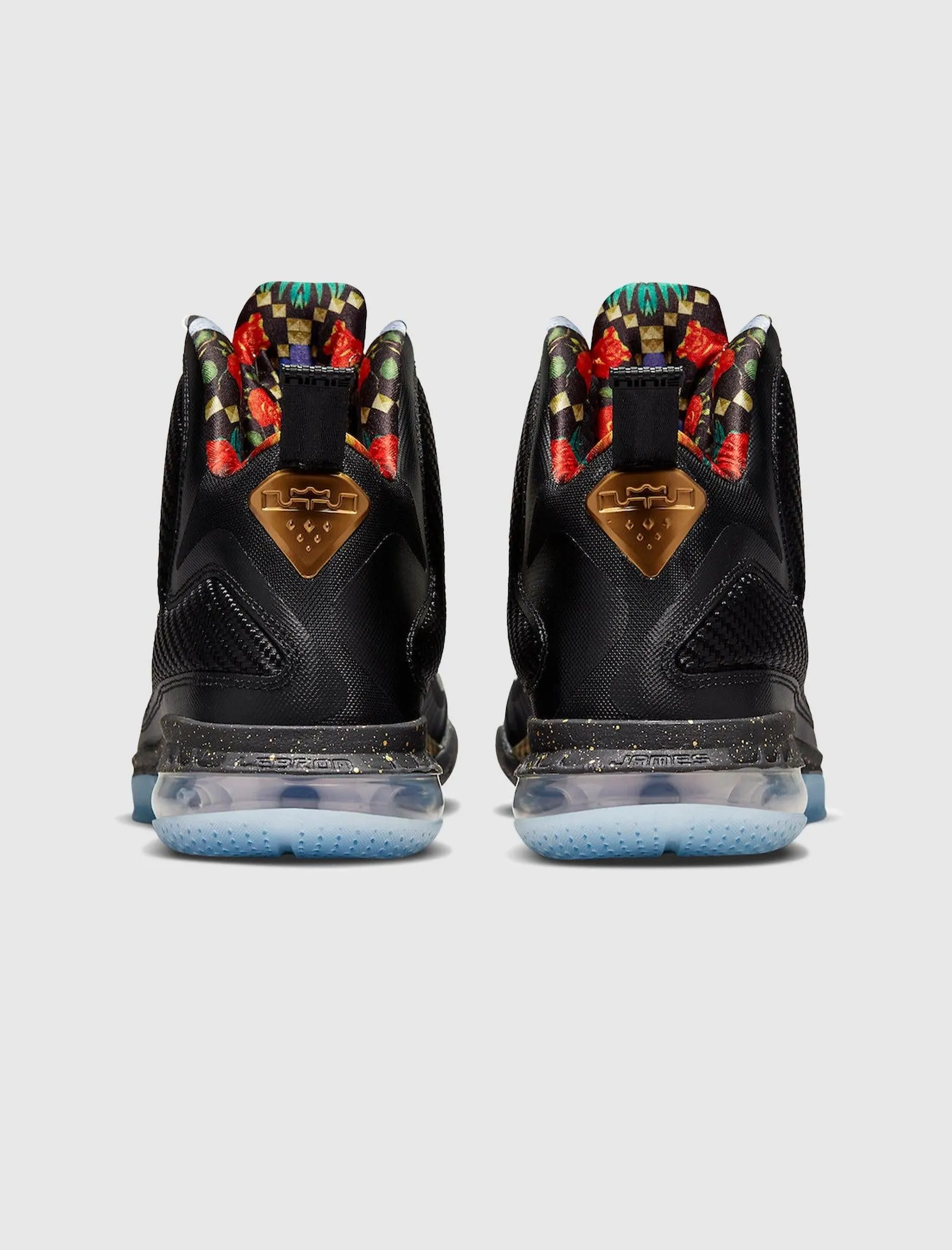 LEBRON 9 