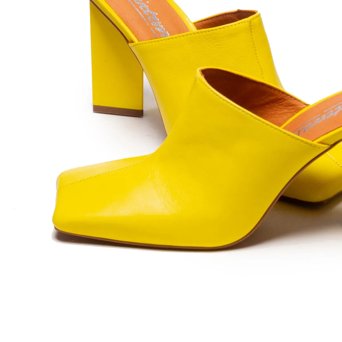 Loutro Cuir Jaune