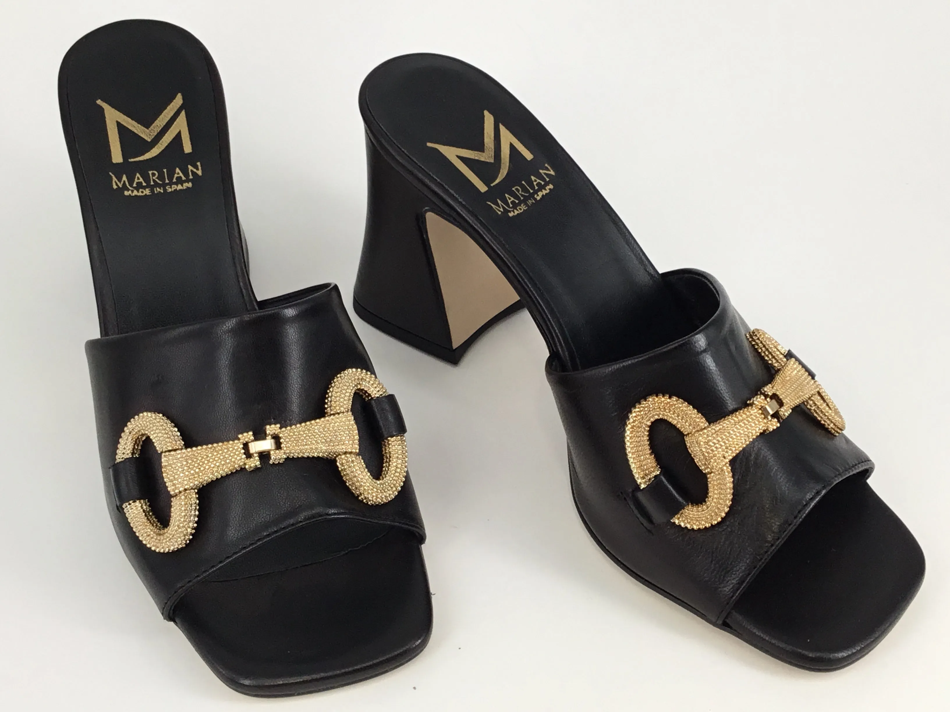 Marian Bowyn disponible en 2 coloris