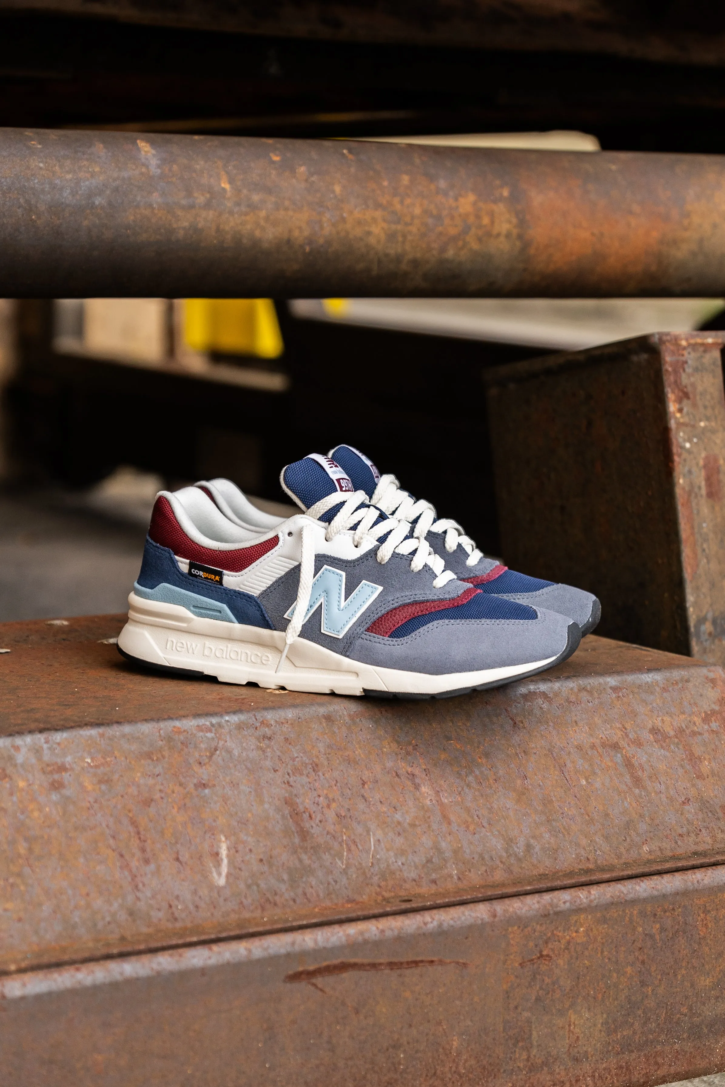 New Balance 997H pour Homme (Gris/Bleu) - CM997HGN