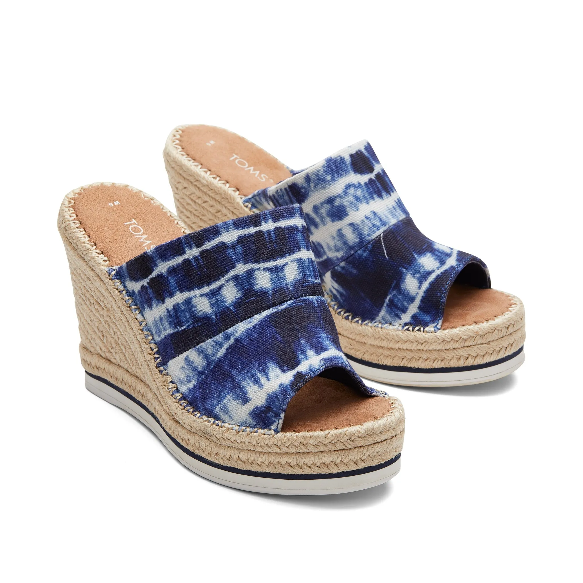 Mule Monica à talon compensé en batik marine