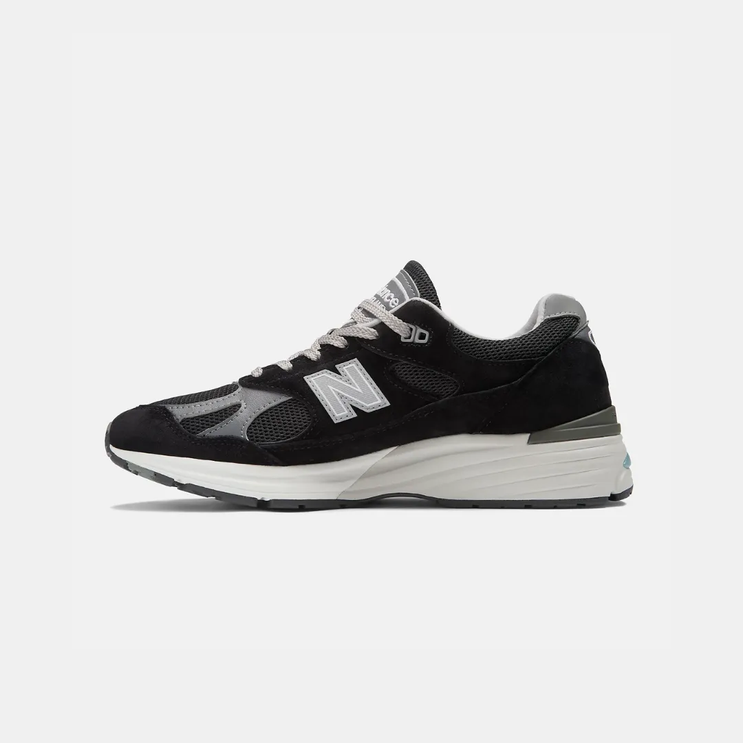 New Balance Fabriqué au Royaume-Uni 991v2 Noir Perle Fumée & Argent