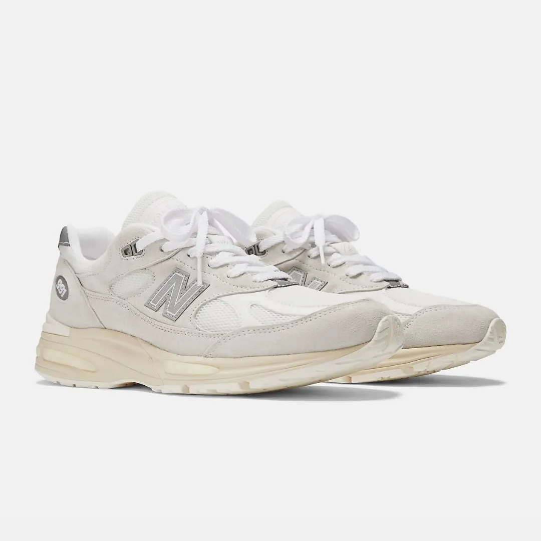 New Balance Fabriqué au Royaume-Uni 991v2 Carillon de vent & Rosée blanche gelée