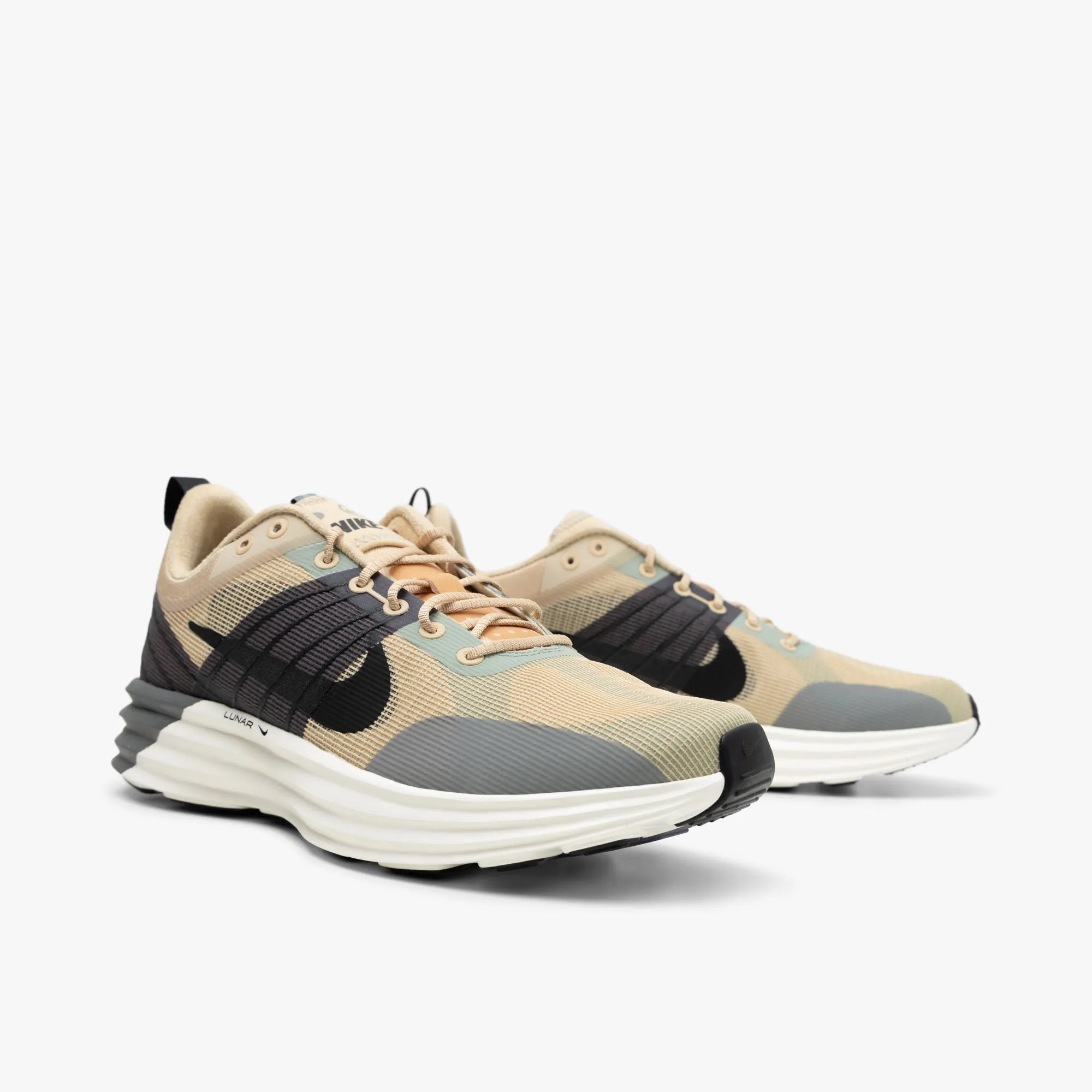 Nike Lunar Roam Sésame / Noir - Gris Fumée