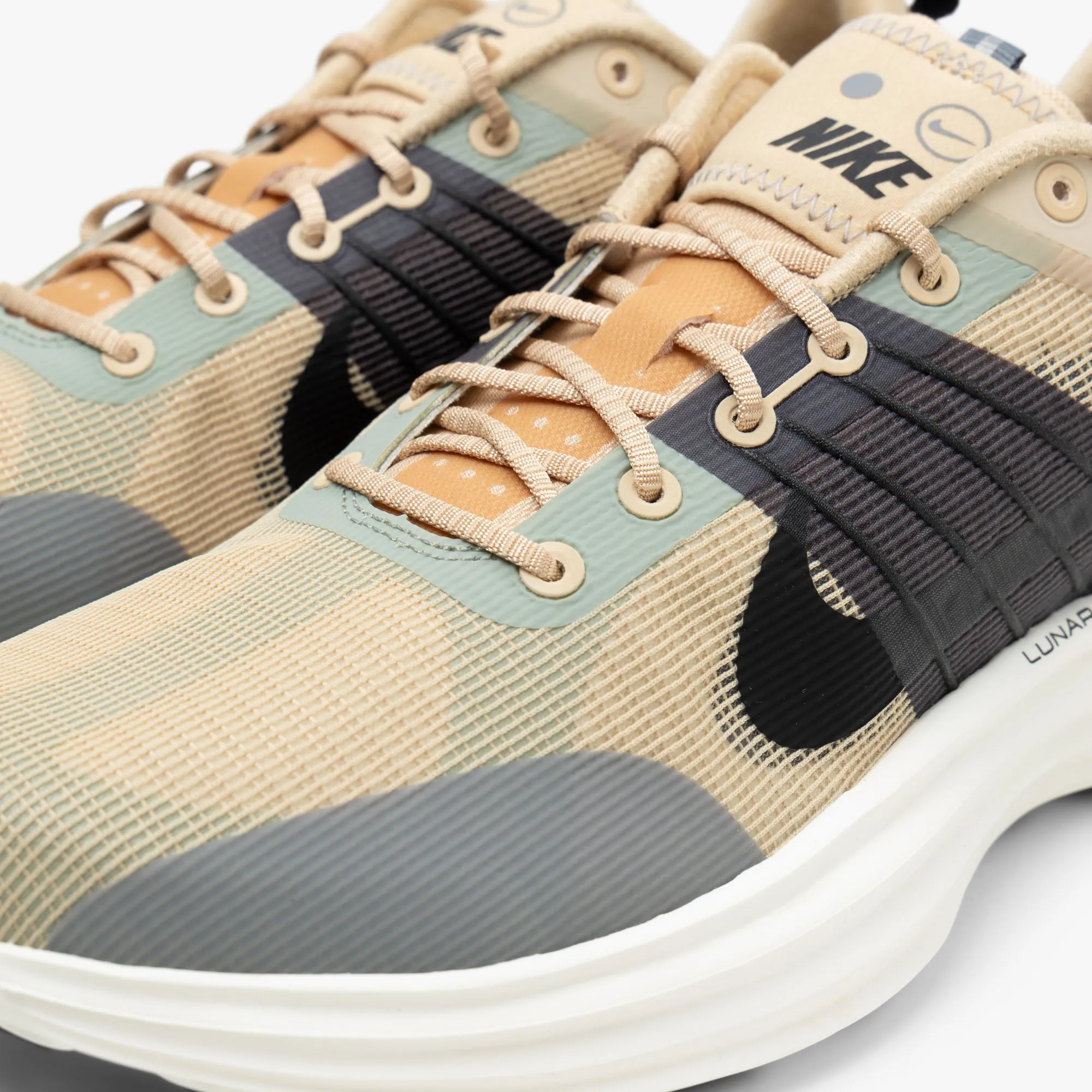 Nike Lunar Roam Sésame / Noir - Gris Fumée