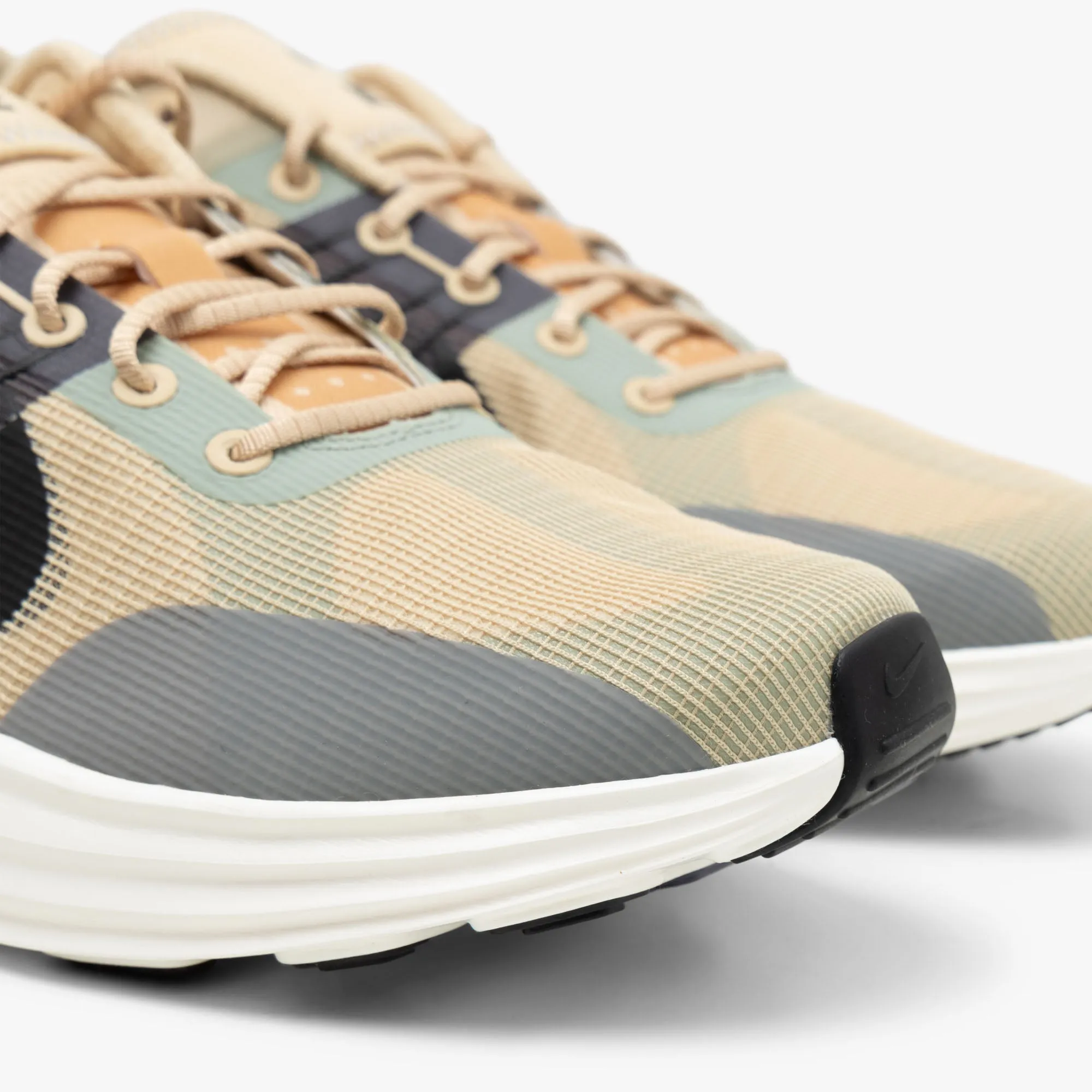 Nike Lunar Roam Sésame / Noir - Gris Fumée