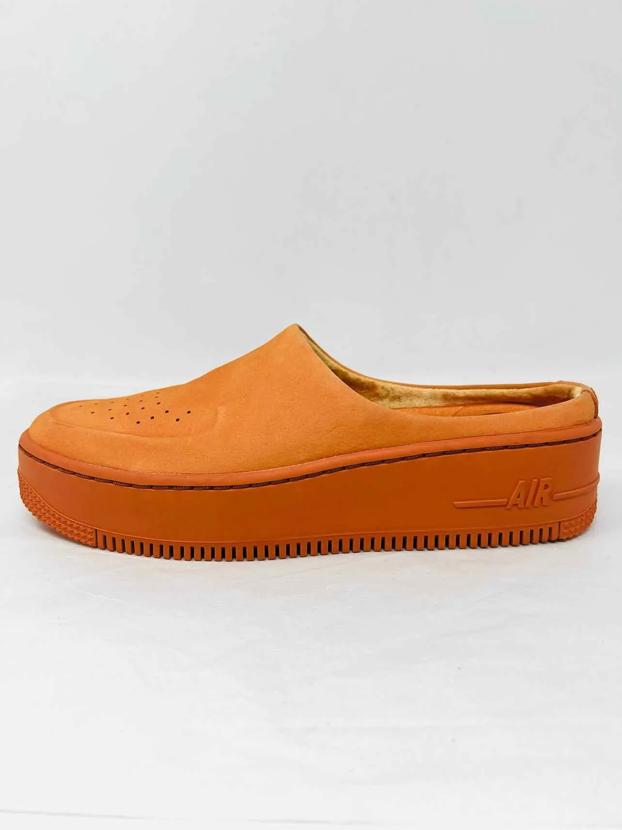 Chaussures Nike Mules en Daim Orange Taille 8