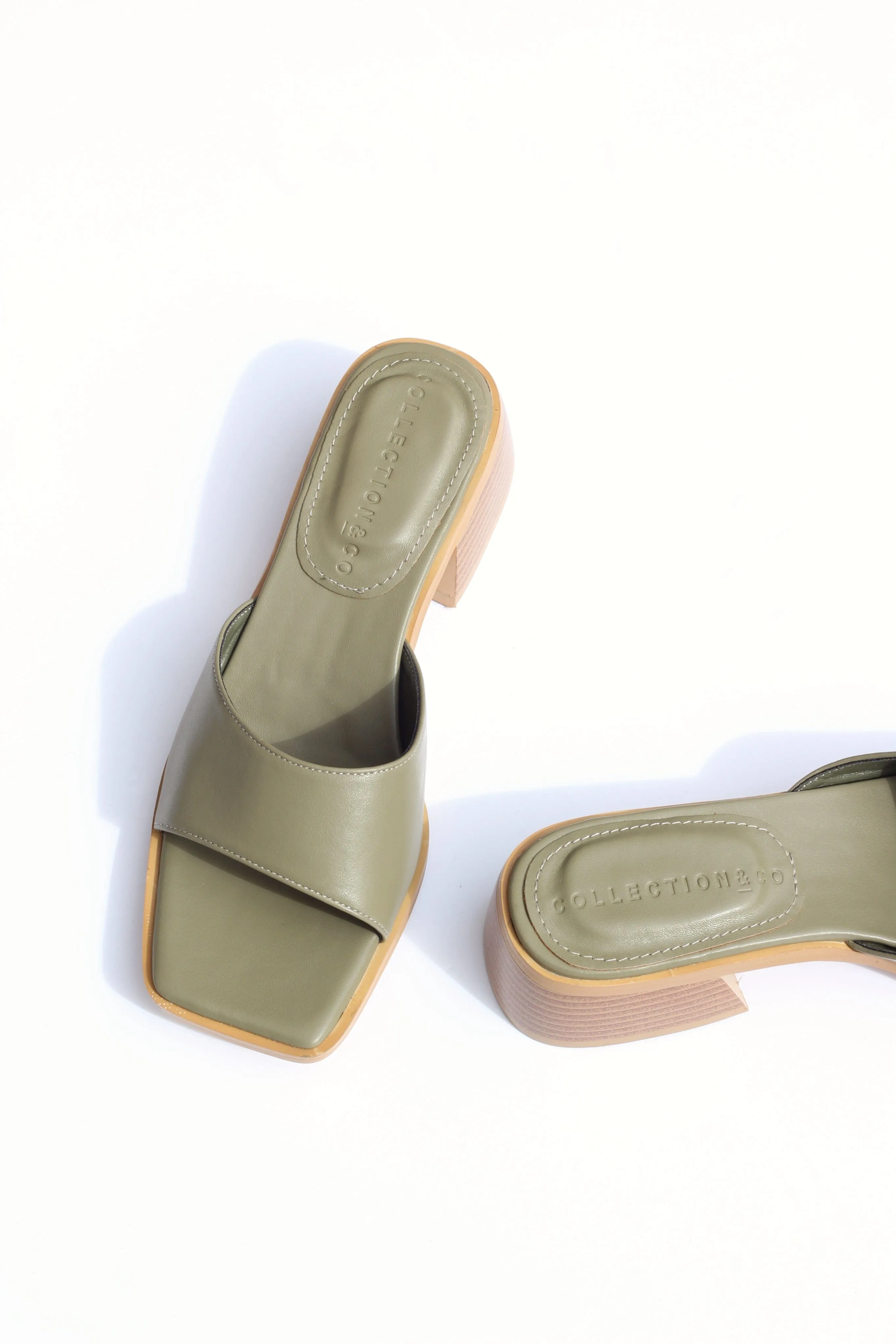 Mules à talon bloc en simili-cuir vegan recyclé Pia | Vert olive