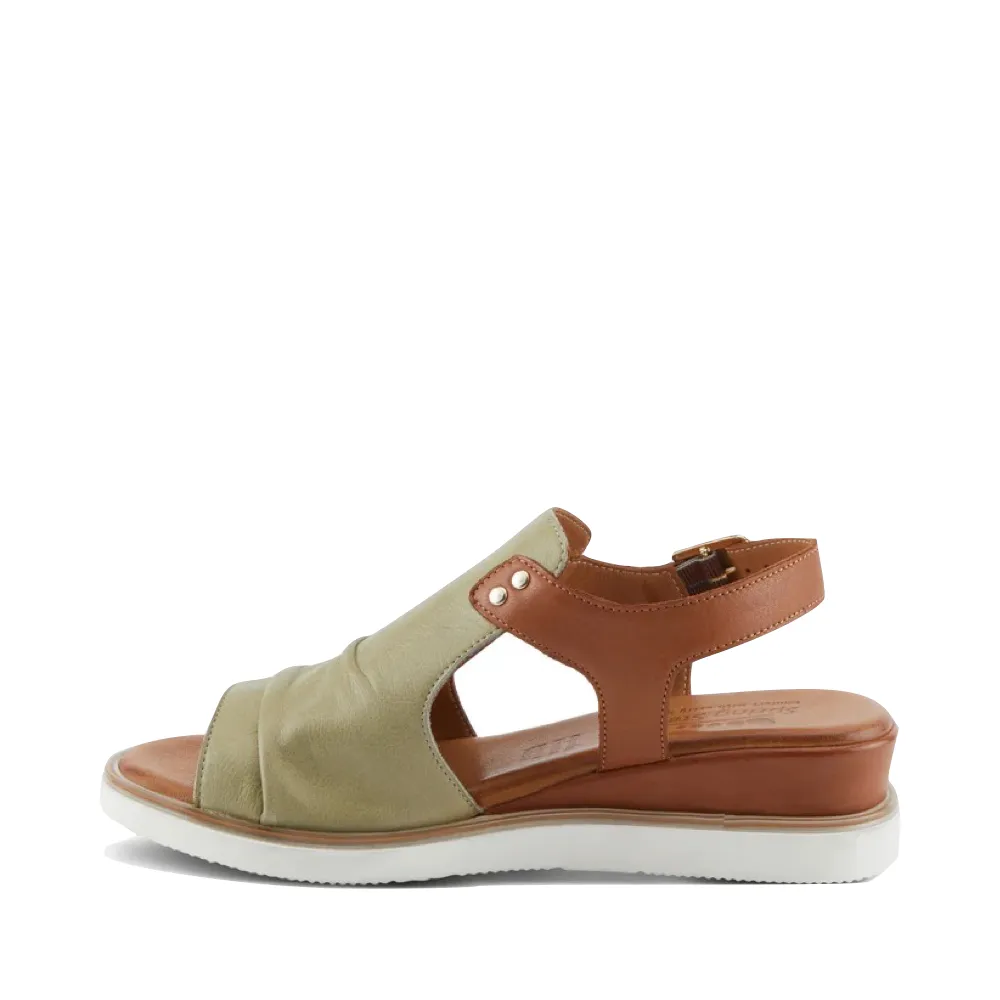 Sandale à plateforme Spring Step pour femmes en multicolore olive