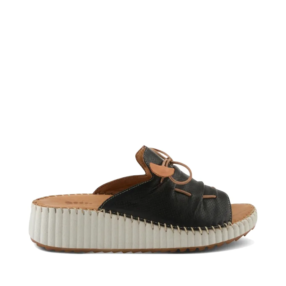 Sandale compensée à glissière Nevelle pour femmes de Spring Step en noir