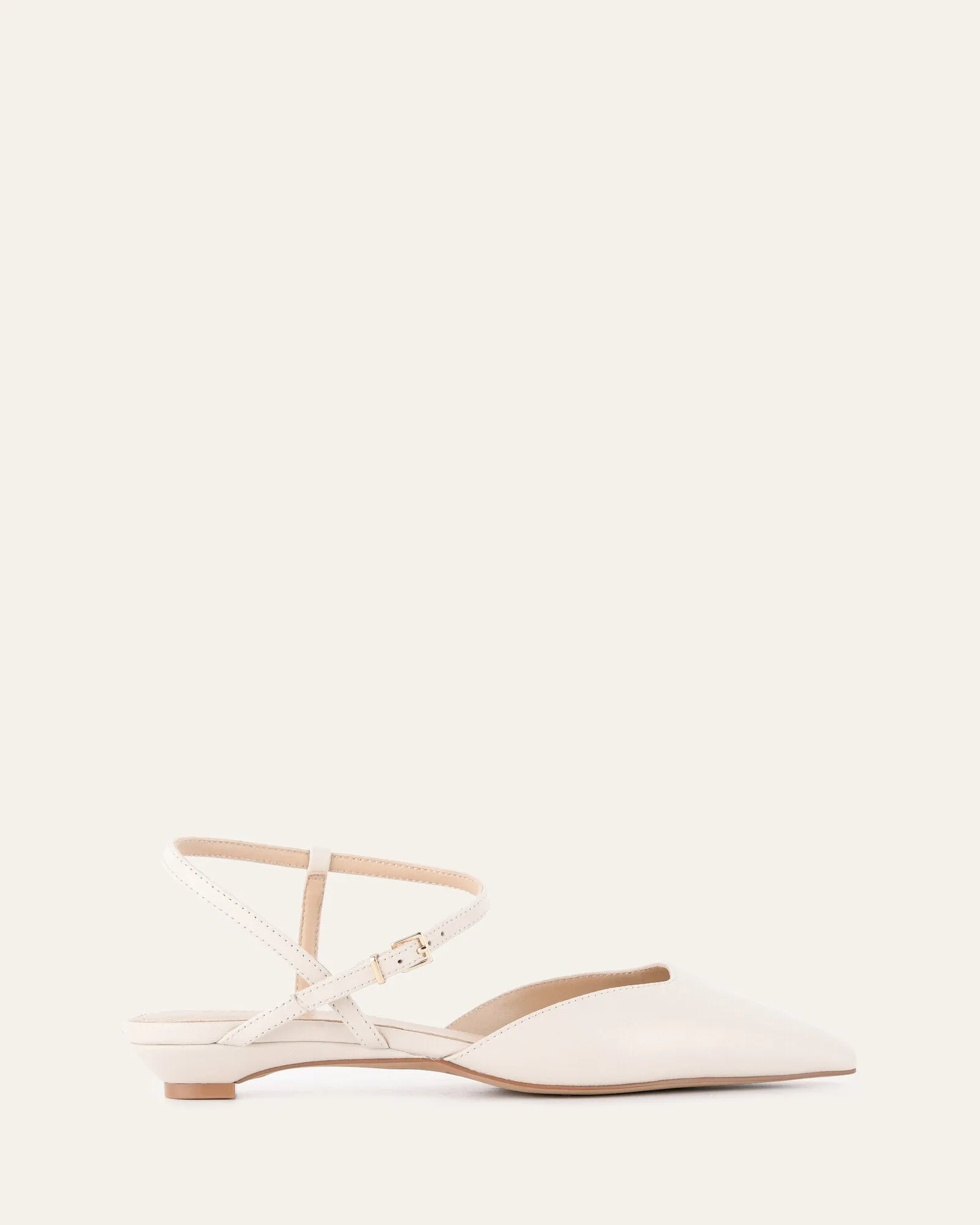 VIRGINIE ESCARPINS PLATS EN CUIR BLANC CASSÉ